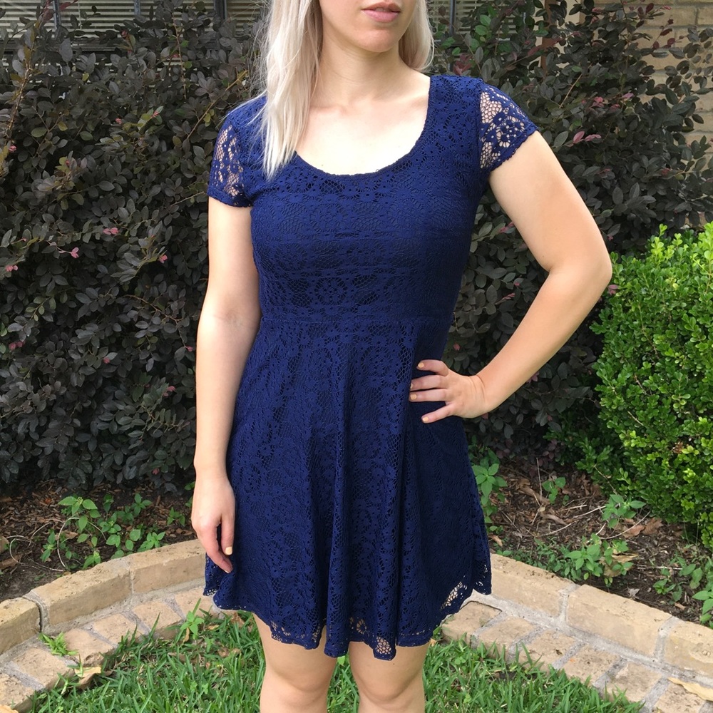 Lace criss-cross back mini dress